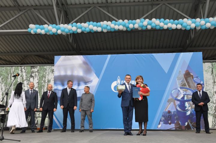 Өйләрне генә түгел, күңелләрне дә җылытучылар