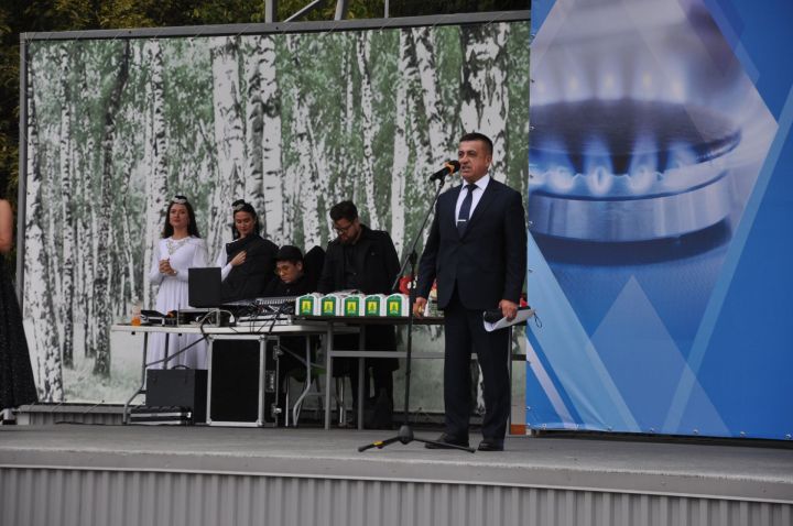 Өйләрне генә түгел, күңелләрне дә җылытучылар