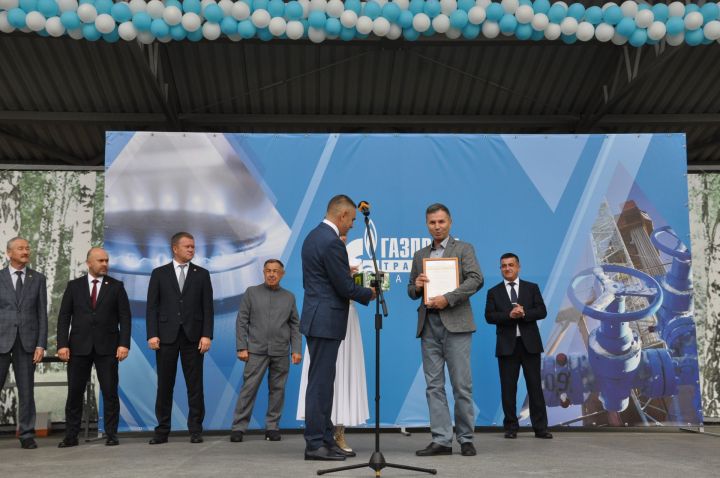 Өйләрне генә түгел, күңелләрне дә җылытучылар