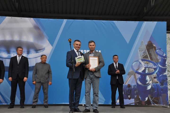 Өйләрне генә түгел, күңелләрне дә җылытучылар