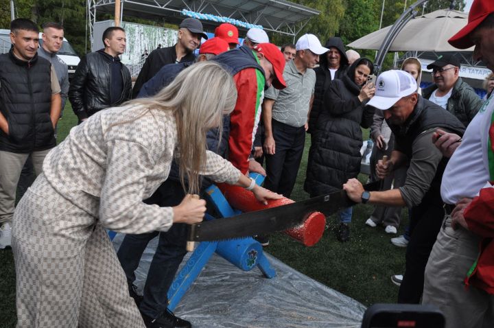 Өйләрне генә түгел, күңелләрне дә җылытучылар