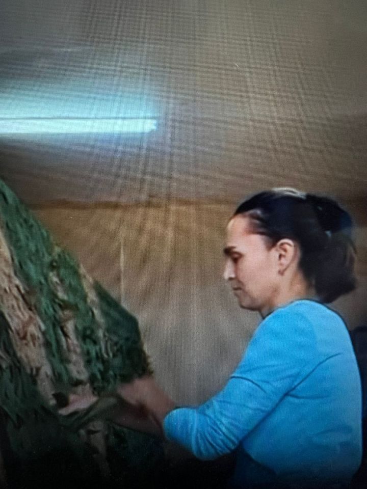 «Ашыгыч ярдәм» хезмәткәрләре свога маскировка челтәрләре үрүдә катнаштылар