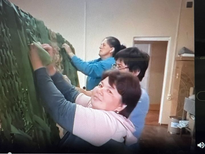 «Ашыгыч ярдәм» хезмәткәрләре свога маскировка челтәрләре үрүдә катнаштылар