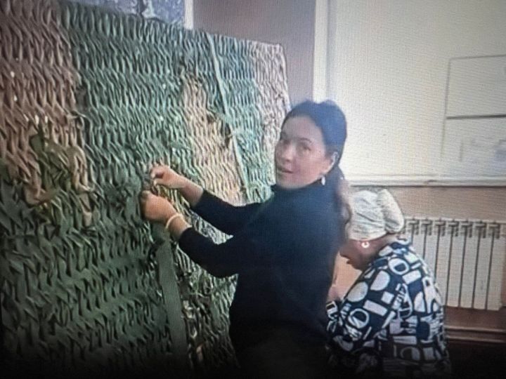 «Ашыгыч ярдәм» хезмәткәрләре свога маскировка челтәрләре үрүдә катнаштылар