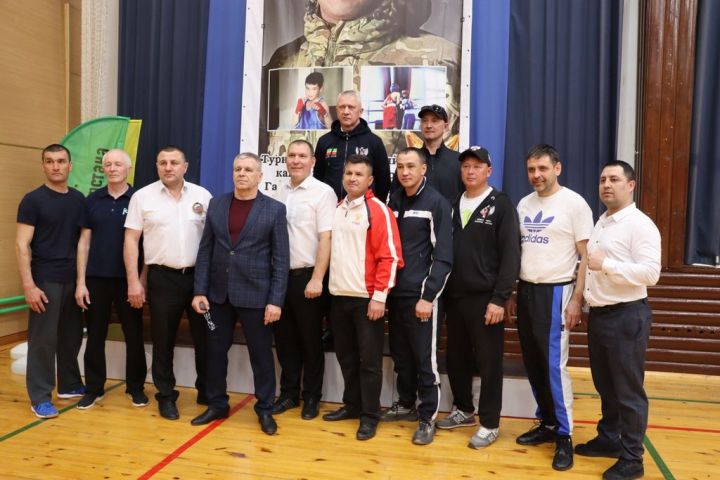 «Мин бармасам, апалар барсынмы, әниләр  сугышсынмы, мин кала алмыйм»