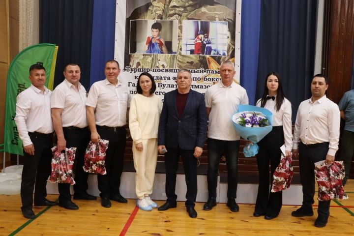 «Мин бармасам, апалар барсынмы, әниләр  сугышсынмы, мин кала алмыйм»