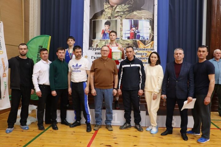 «Мин бармасам, апалар барсынмы, әниләр  сугышсынмы, мин кала алмыйм»