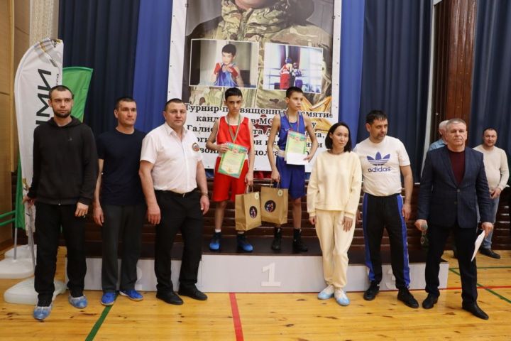 «Мин бармасам, апалар барсынмы, әниләр  сугышсынмы, мин кала алмыйм»