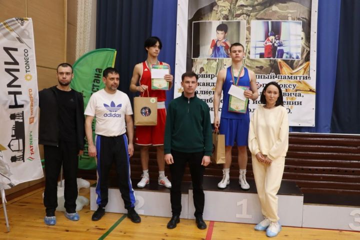 «Мин бармасам, апалар барсынмы, әниләр  сугышсынмы, мин кала алмыйм»