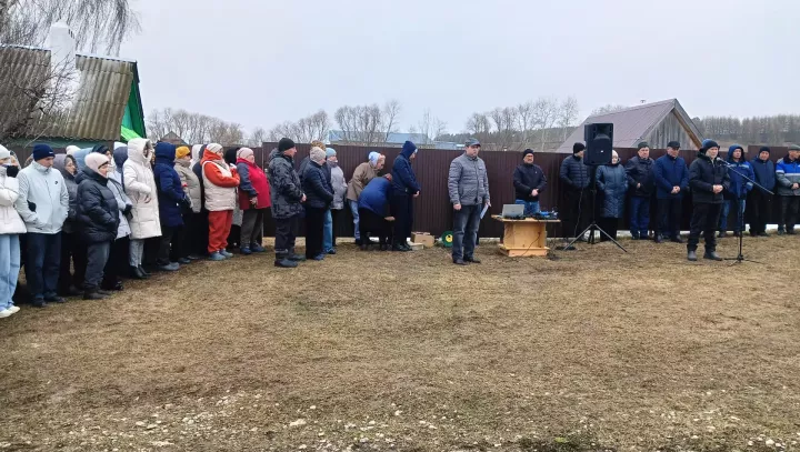 Бүген Чәбки-Саба авылы халкы батыр улын соңгы юлга озатты