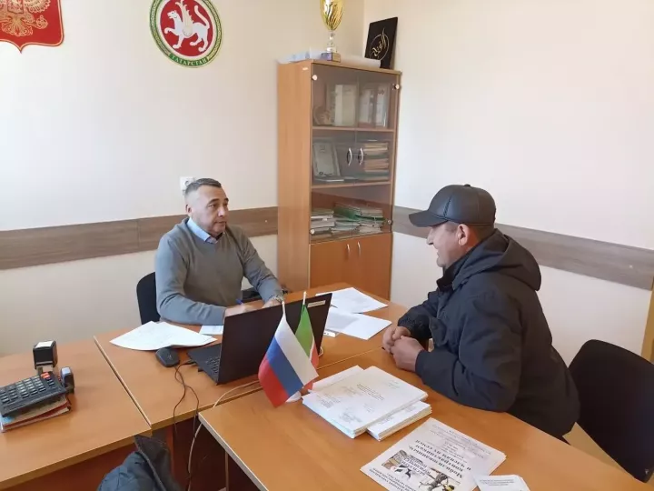 Югары Симет авыл җирлегендә юрист белән очрашу узды