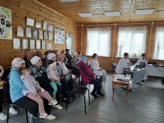 Шәмәрдән участок хастаханәсенең табиб-терапевты Ләйсән  Хаҗиева сәламәт яшәү рәвеше дәресе үткәрде