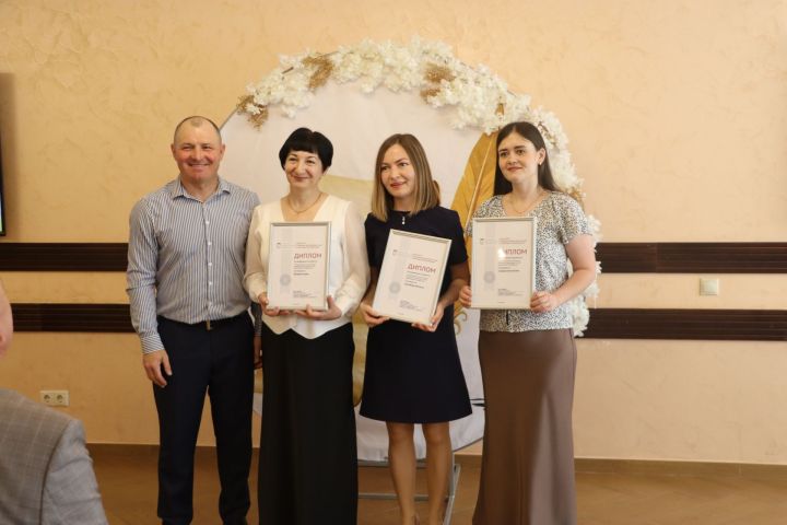 Иҗатка канат куючы бәйге