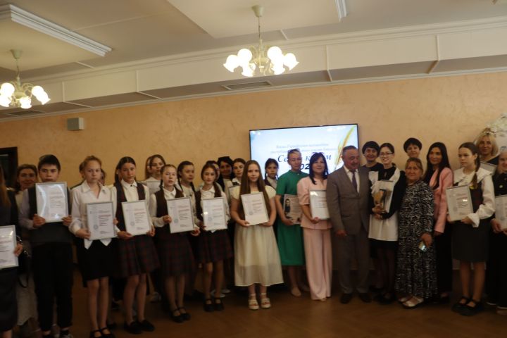 Иҗатка канат куючы бәйге