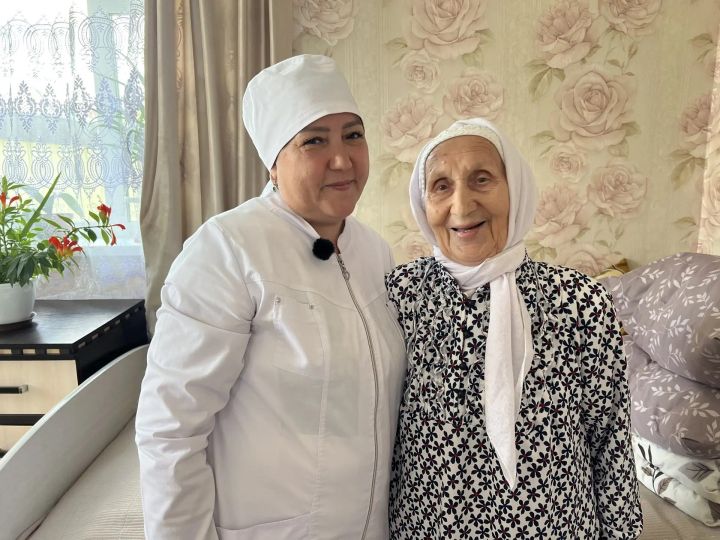 Фельдшер Ризидә Вәлиева: «Хезмәтем белән башкаларга игелек китерә алганмын икән, мин – бәхетле”