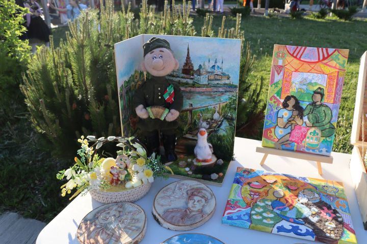 Сабада Балаларны яклау көнендә  Сәнгать мәктәбе укучыларын тәбрикләделәр