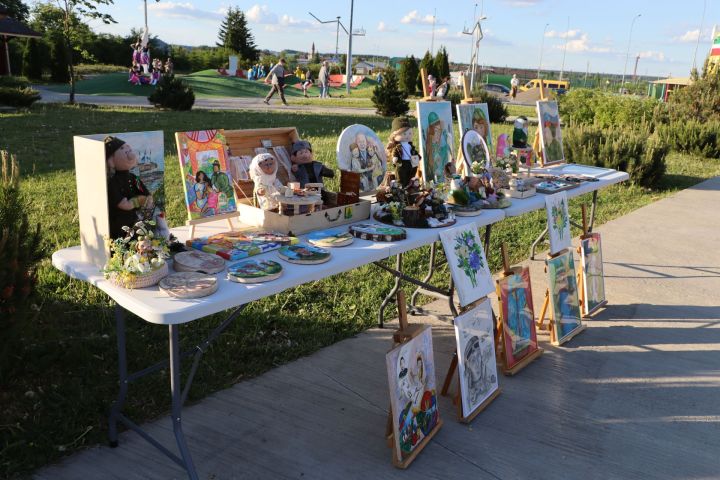 Сабада Балаларны яклау көнендә  Сәнгать мәктәбе укучыларын тәбрикләделәр