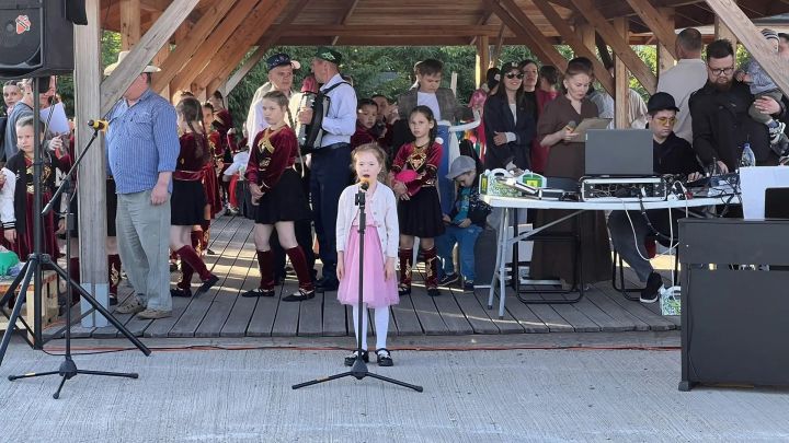 Сабада Балаларны яклау көнендә  Сәнгать мәктәбе укучыларын тәбрикләделәр