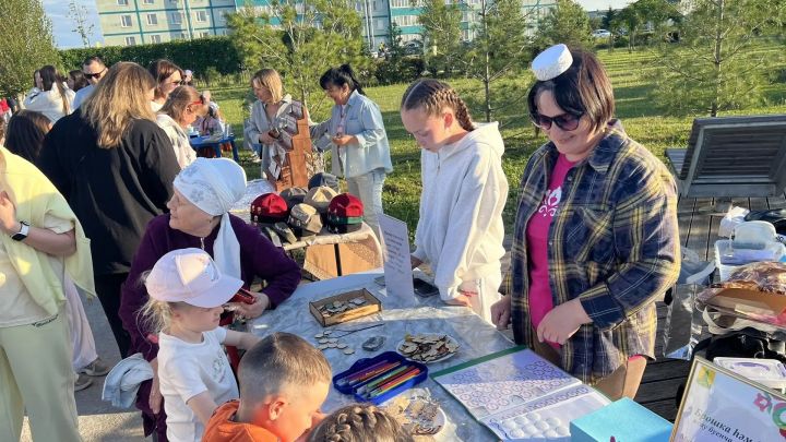 Сабада Балаларны яклау көнендә  Сәнгать мәктәбе укучыларын тәбрикләделәр