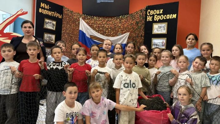 «Хыял» мәктәп яны лагере укучылары хәйрия ярминкәсендә катнаштылар