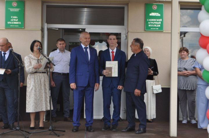 Саба аграр көллиятендә чыгарылыш кичәсе узды (фоторепортаж)