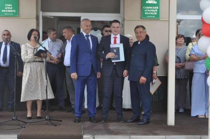 Саба аграр көллиятендә чыгарылыш кичәсе узды (фоторепортаж)