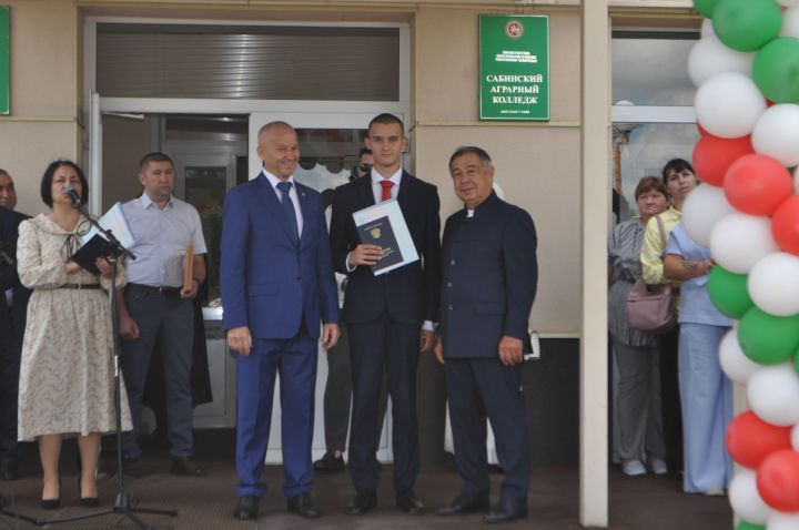 Саба аграр көллиятендә чыгарылыш кичәсе узды (фоторепортаж)
