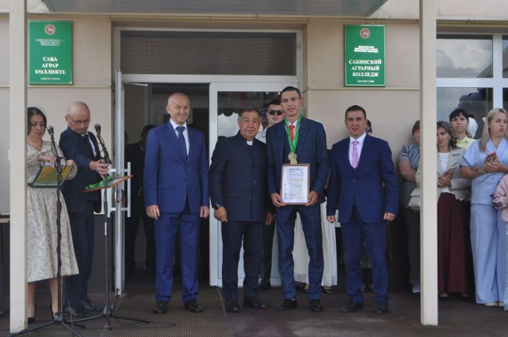 Саба аграр көллиятендә чыгарылыш кичәсе узды (фоторепортаж)