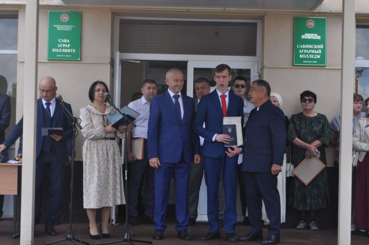 Саба аграр көллиятендә чыгарылыш кичәсе узды (фоторепортаж)