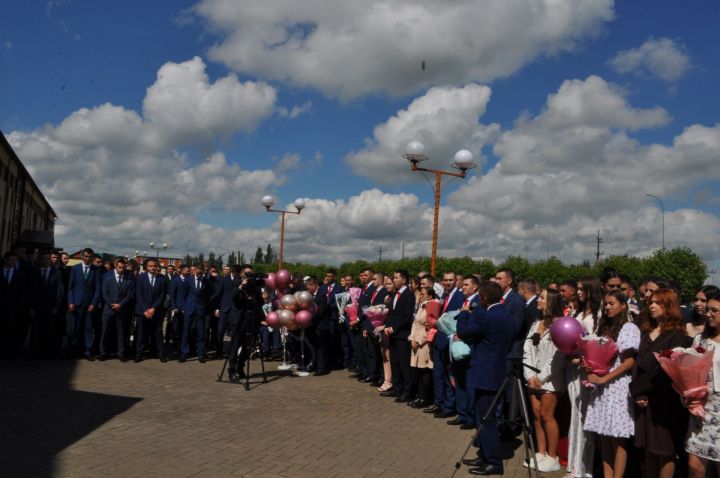 Саба аграр көллиятендә чыгарылыш кичәсе узды (фоторепортаж)