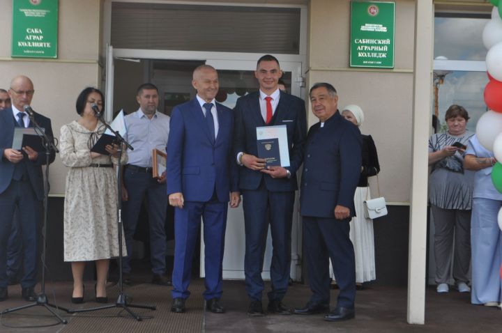 Саба аграр көллиятендә чыгарылыш кичәсе узды (фоторепортаж)