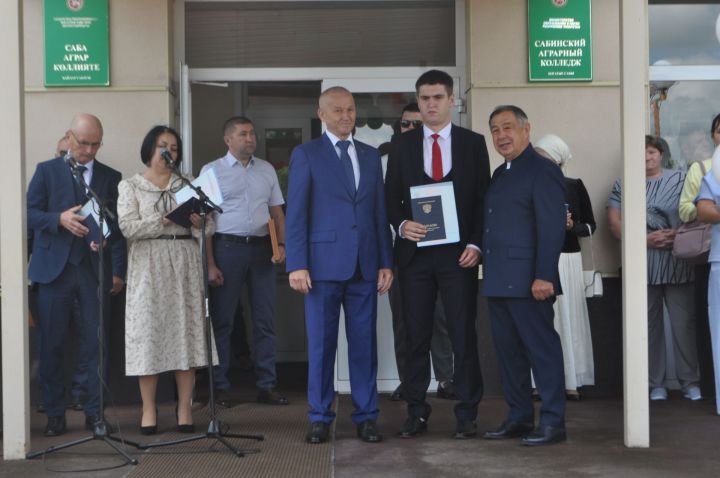 Саба аграр көллиятендә чыгарылыш кичәсе узды (фоторепортаж)