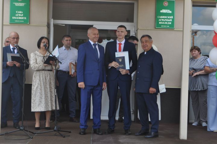 Саба аграр көллиятендә чыгарылыш кичәсе узды (фоторепортаж)