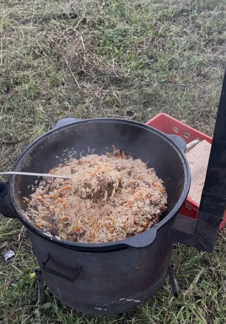 Шатлыклы мизгелләр көне: Иске Икшермә балалар приютында кунаклар балаларны сөендерде