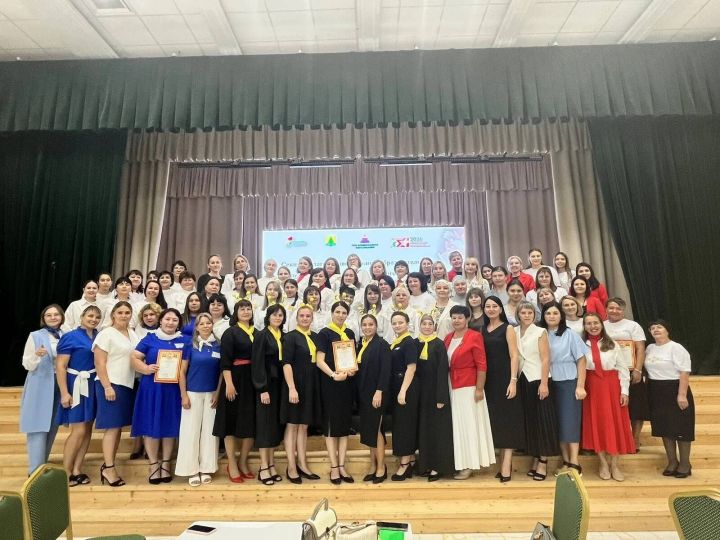 Август киңәшмәсендә традиция яңарды: район педагоглары интеллектуаль уенда көч сынашты