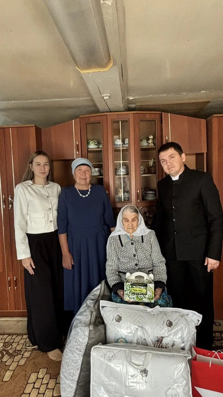 Байлар Сабасында яшәүче Зөлкамал Гомәрова үзенең 95 яшьлек юбилеен билгеләп үтте