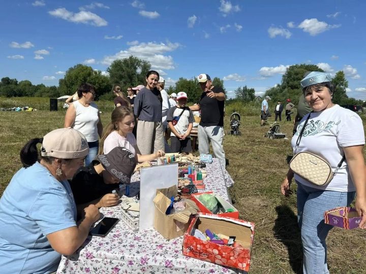 Күңелләрне берләштереп: Түбән оч урамында зур бәйрәм гөрләде