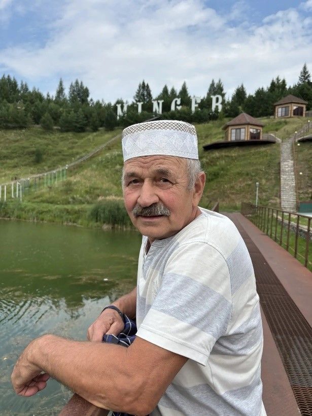 Бүре улавы астында: кышкы урман аша туган нигезгә юл